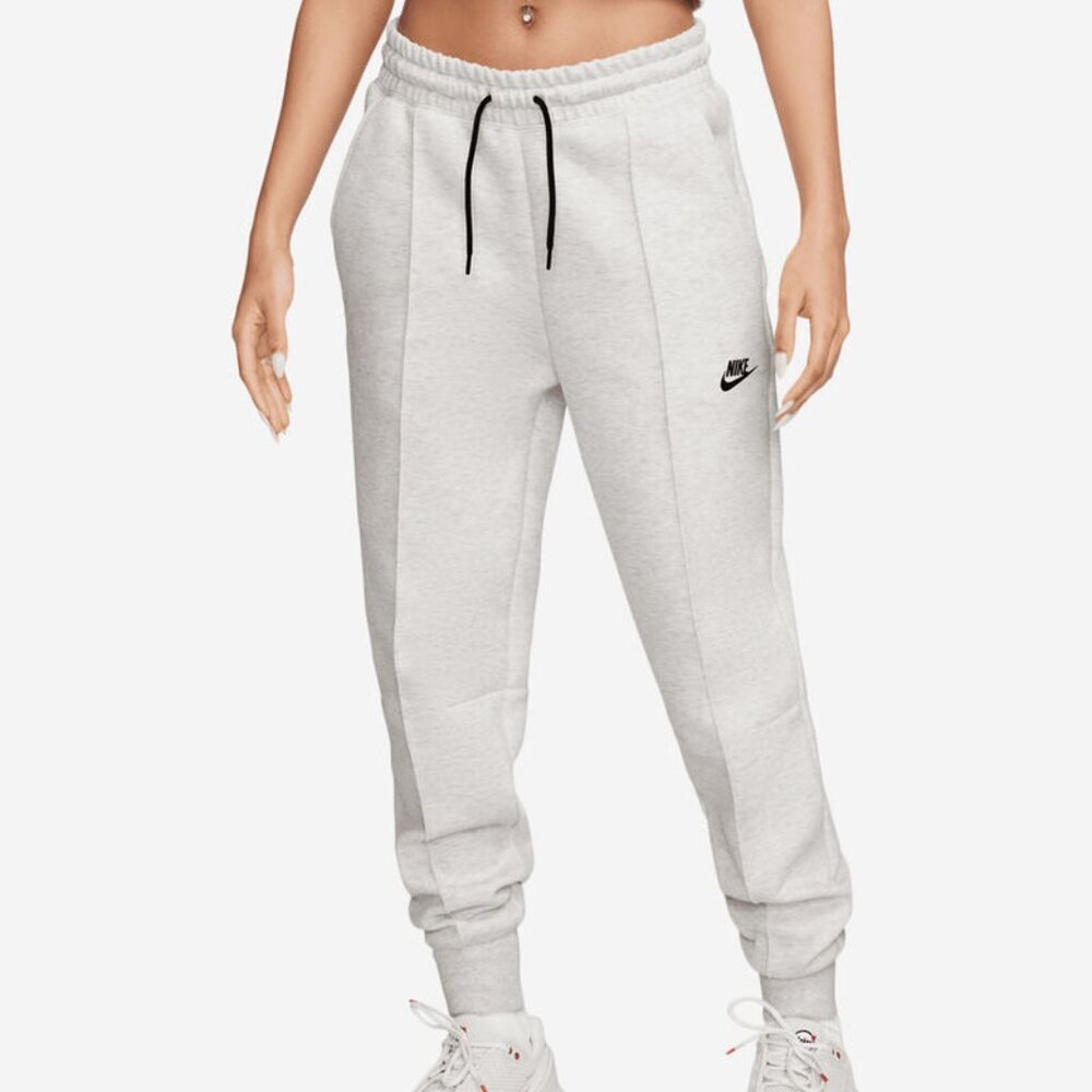 Nike Sportswear Tech Fleece SIZE XS FB8330-013